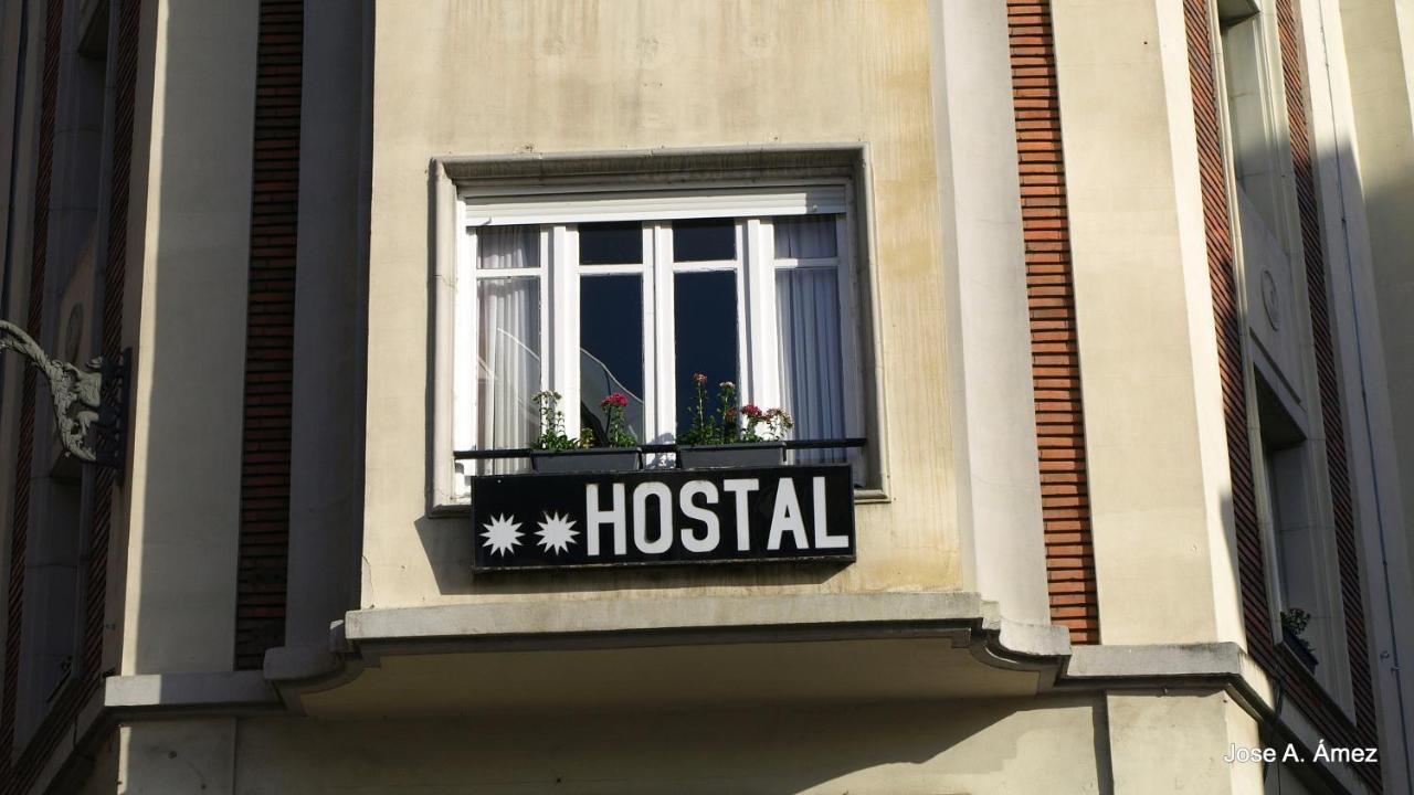 Hostal Orejas León Exterior foto